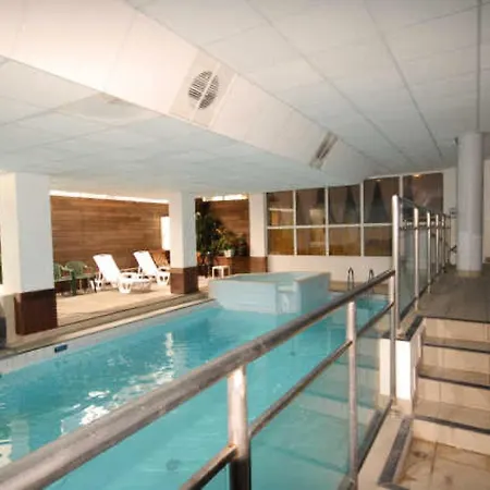 Le - Piscine 15 - Pour 4 Personnes Mae-8794 Apartamento