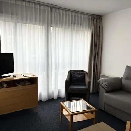 Le - Piscine 15 - Pour 4 Personnes Mae-8794 Apartamento Gourette